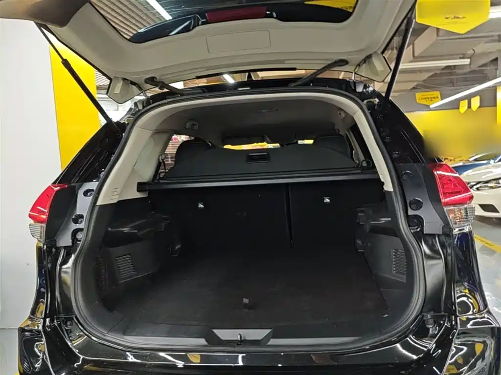 NISSAN QIJUN