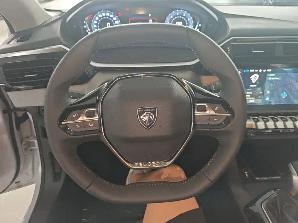 Peugeot 408 2026 2024 360THP Dá Dá Edition Latour