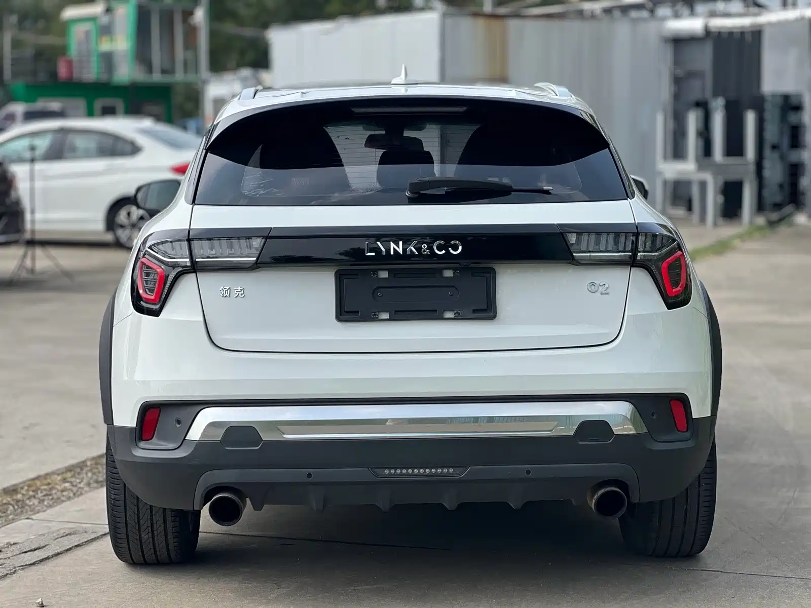 Photo 9 - Lynk & Co 02