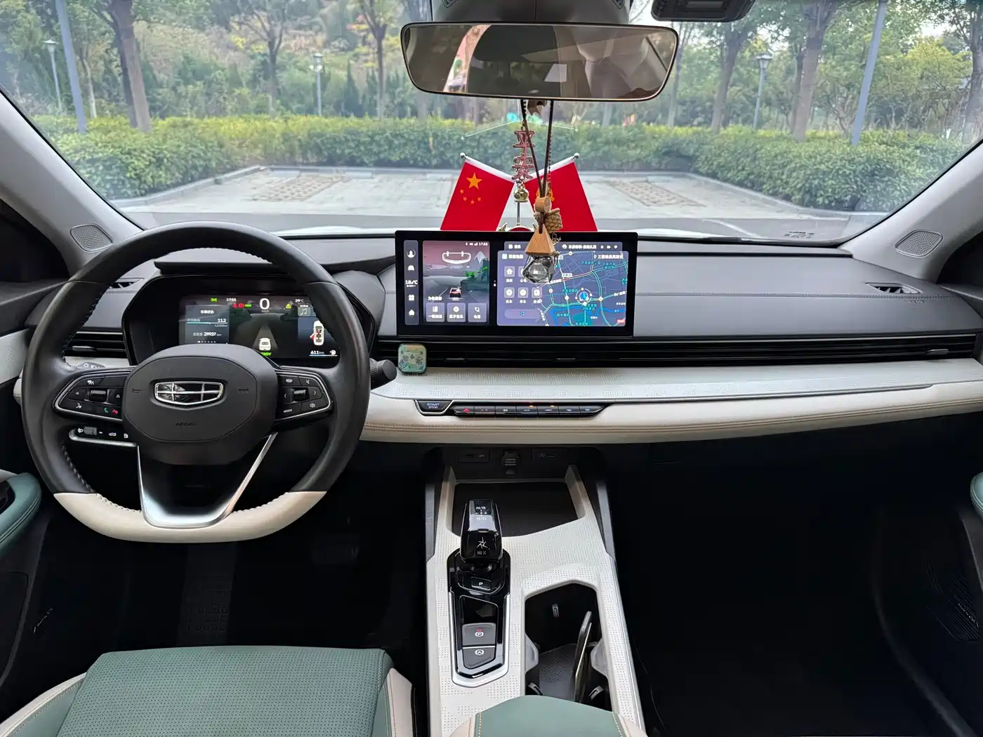 Фото 5 - Geely Emgrand L HiP