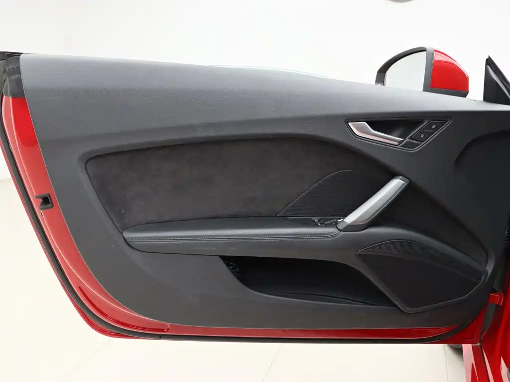 Photo 5 - Audi TT