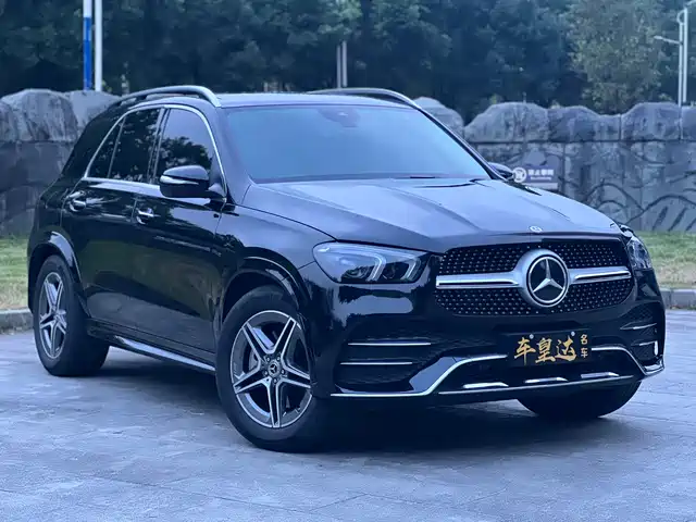 Mercedes-Benz GLE 2023 GLE 450 4MATIC Fashion — фото 3