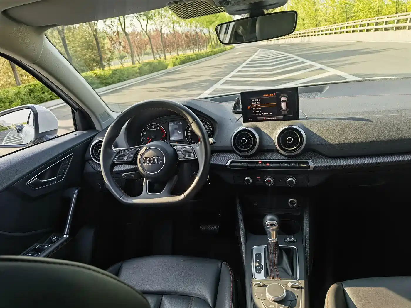 Audi Q2L 2022 35 TFSI Fashion Elegance фото 11