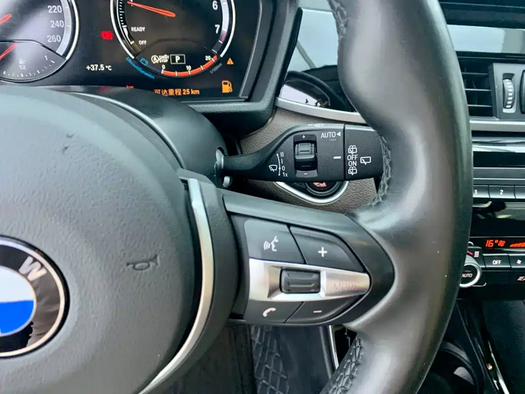 Фото 20 - BMW X1