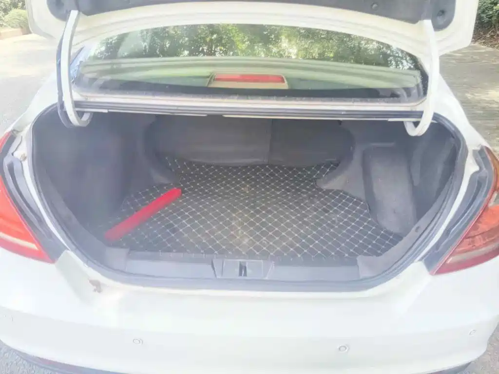 Geely Emgrand 2014 2014 Sedan 1.5L CVT Elite