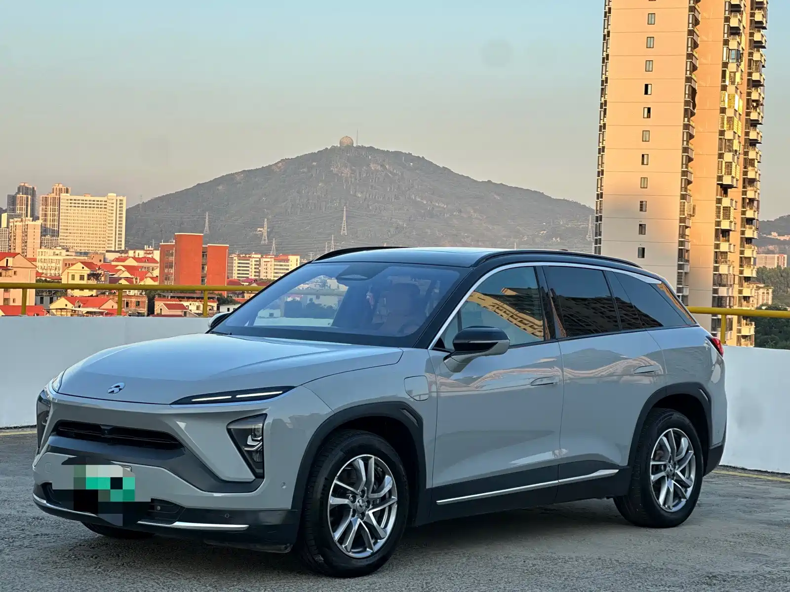 Фото 1 - NIO ES6
