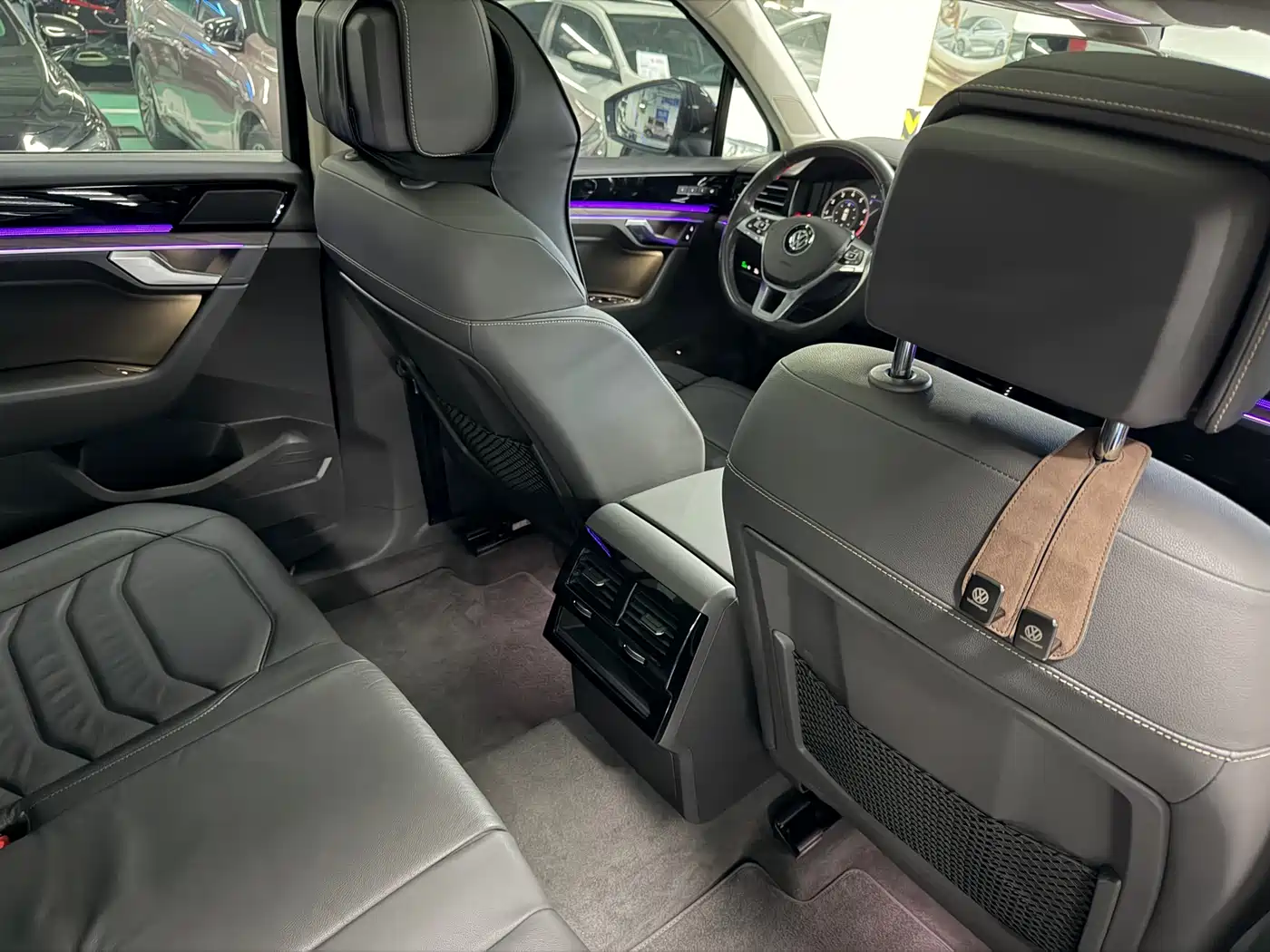 Volkswagen Touareg 2020 3.0TSI Enjoyment Edition China VI фото 6