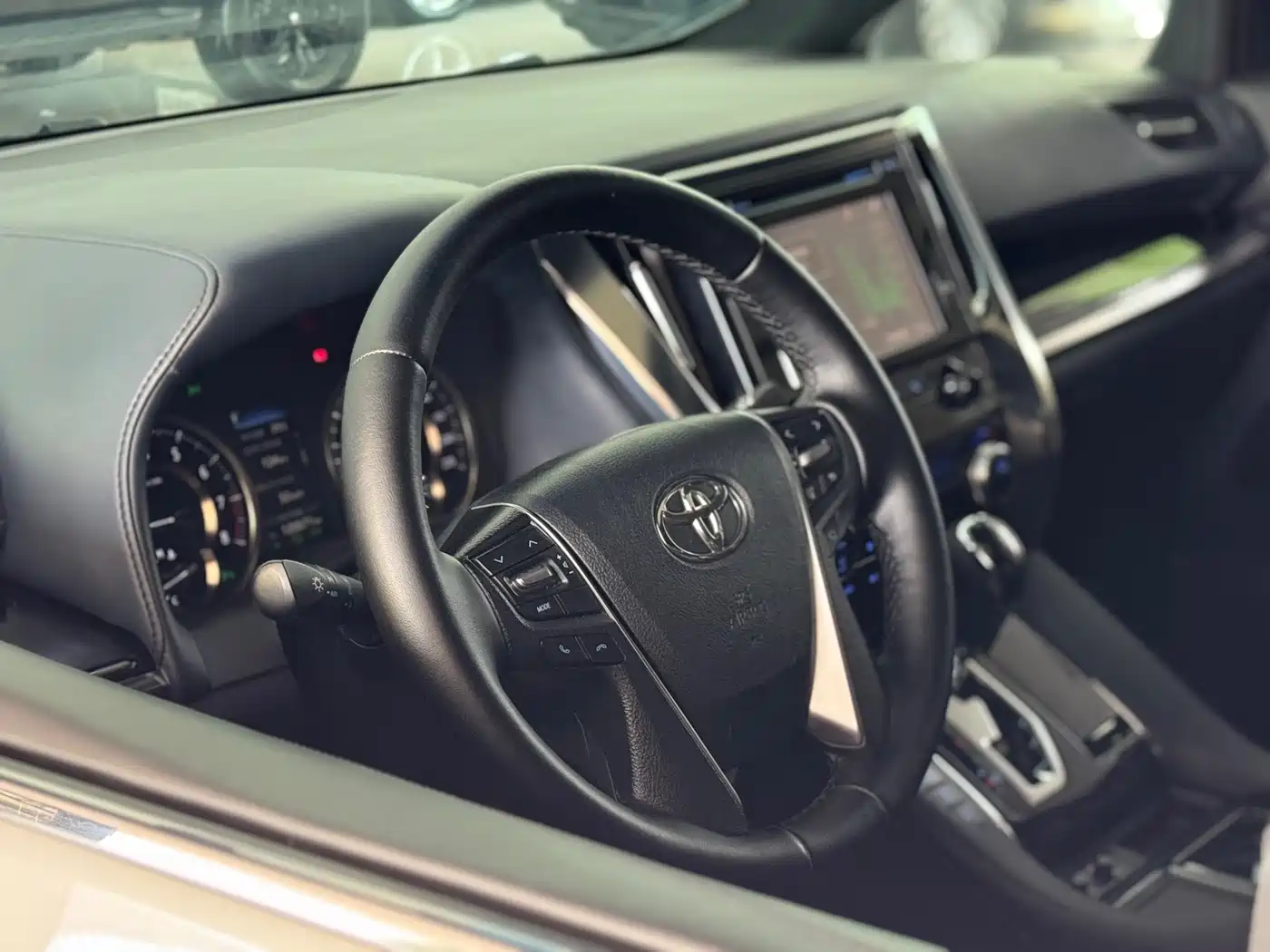 Toyota Alphard 2018 Facelift 3.5L Premium Edition фото 7