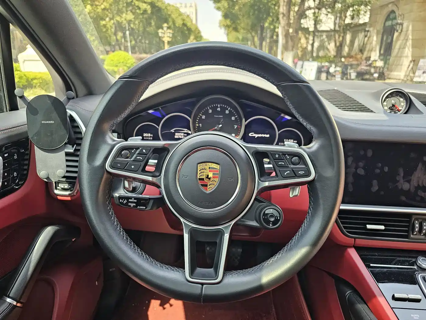 PORSCHE CAYENNE