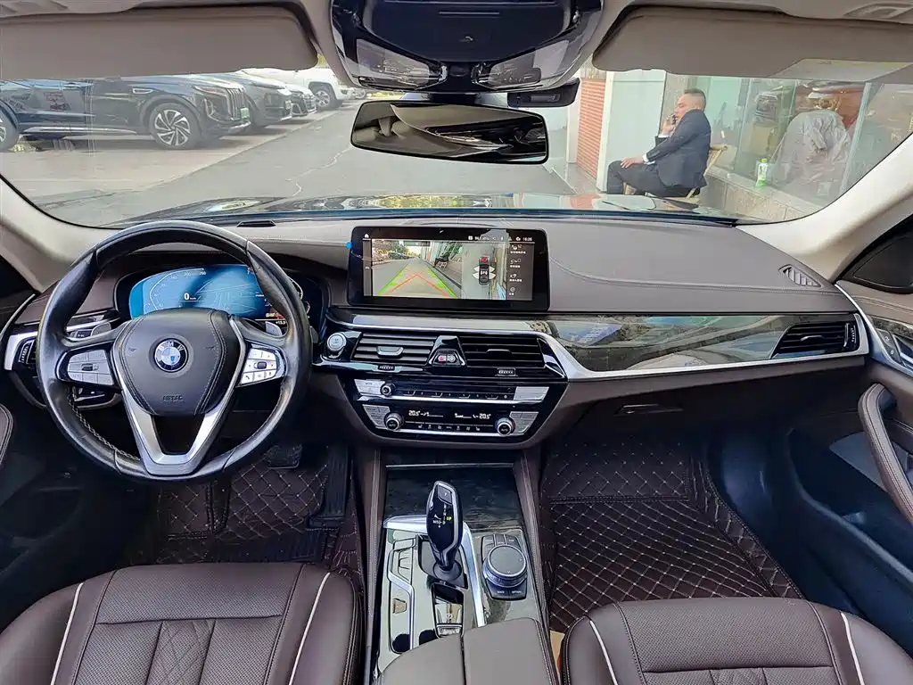 BMW 5 Series 2021 530Li Leading Luxury Package фото 10