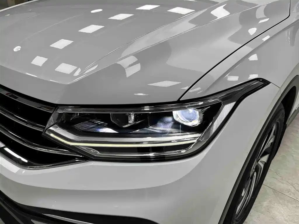 Volkswagen Tiguan L 2023 280TSI 2WD Trend Limited Edition фото 17
