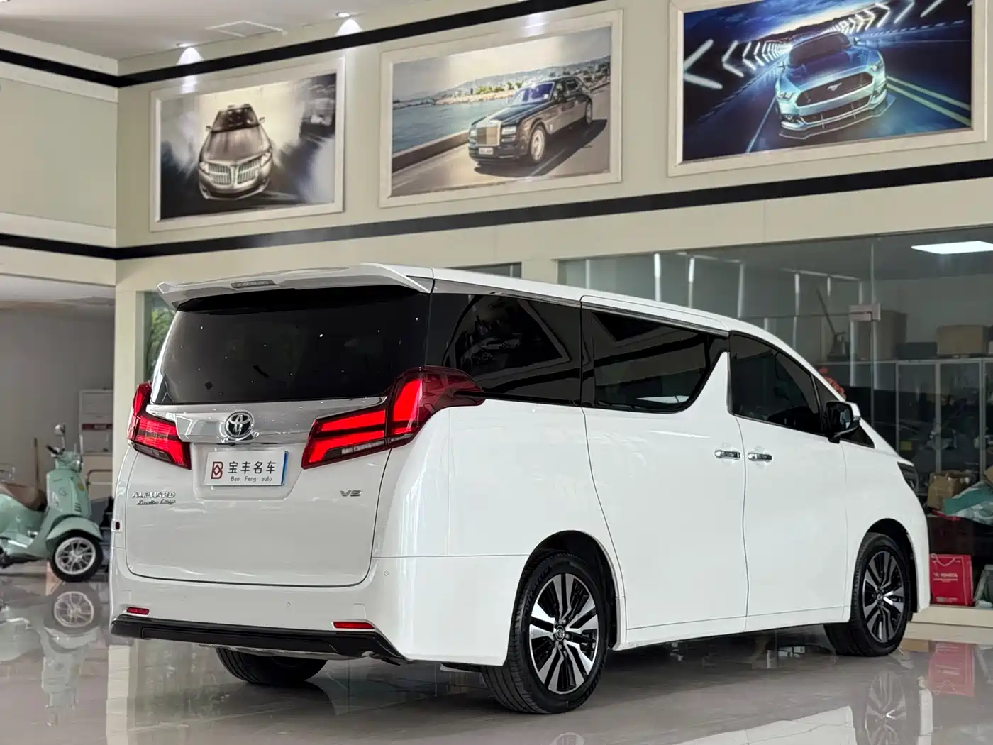 Toyota Alphard 2018 Facelift 3.5L Premium Edition фото 18