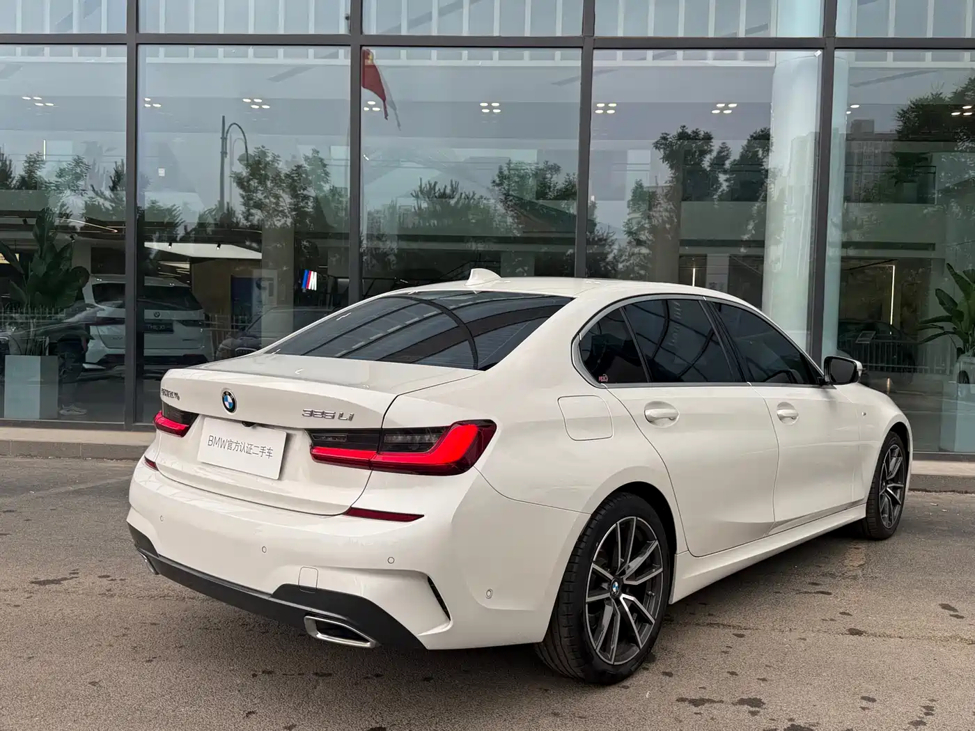BMW 3 Series 2022 325Li M Sport Package фото 7