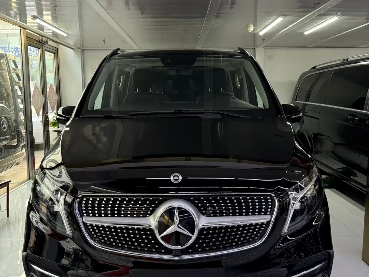 Mercedes-Benz V-Class 2025 2022 V 260 L Long Wheelbase Luxury Edition