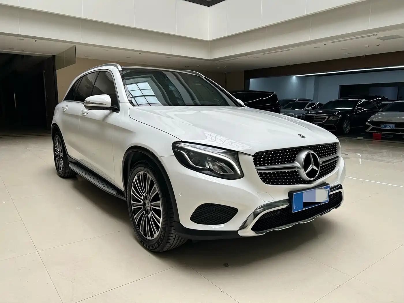 Mercedes-Benz GLC 2019 Model GLC 200 L 4MATIC фото 3