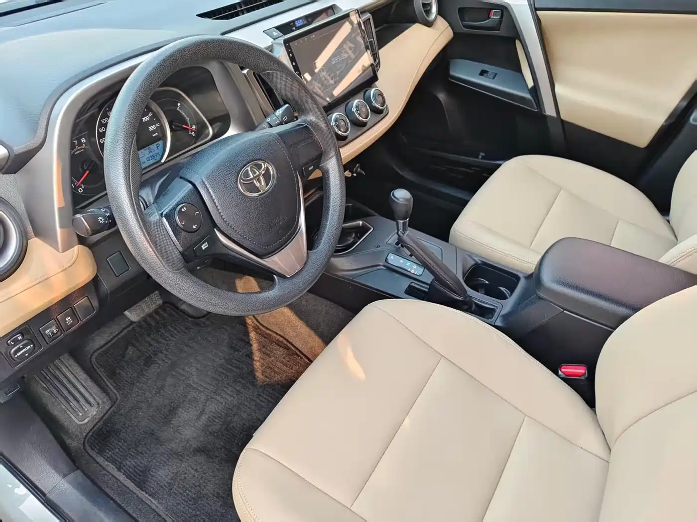 Toyota RAV4 Rongfang 2018 2.0L CVT 2WD Trend X Edition фото 10