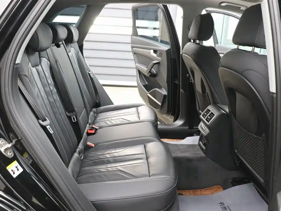 Audi Q5L 2022 45T Luxury Dynamic фото 25