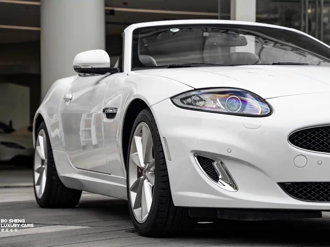 Jaguar XK 2012 XKR 5.0L Supercharged Convertible фото 27