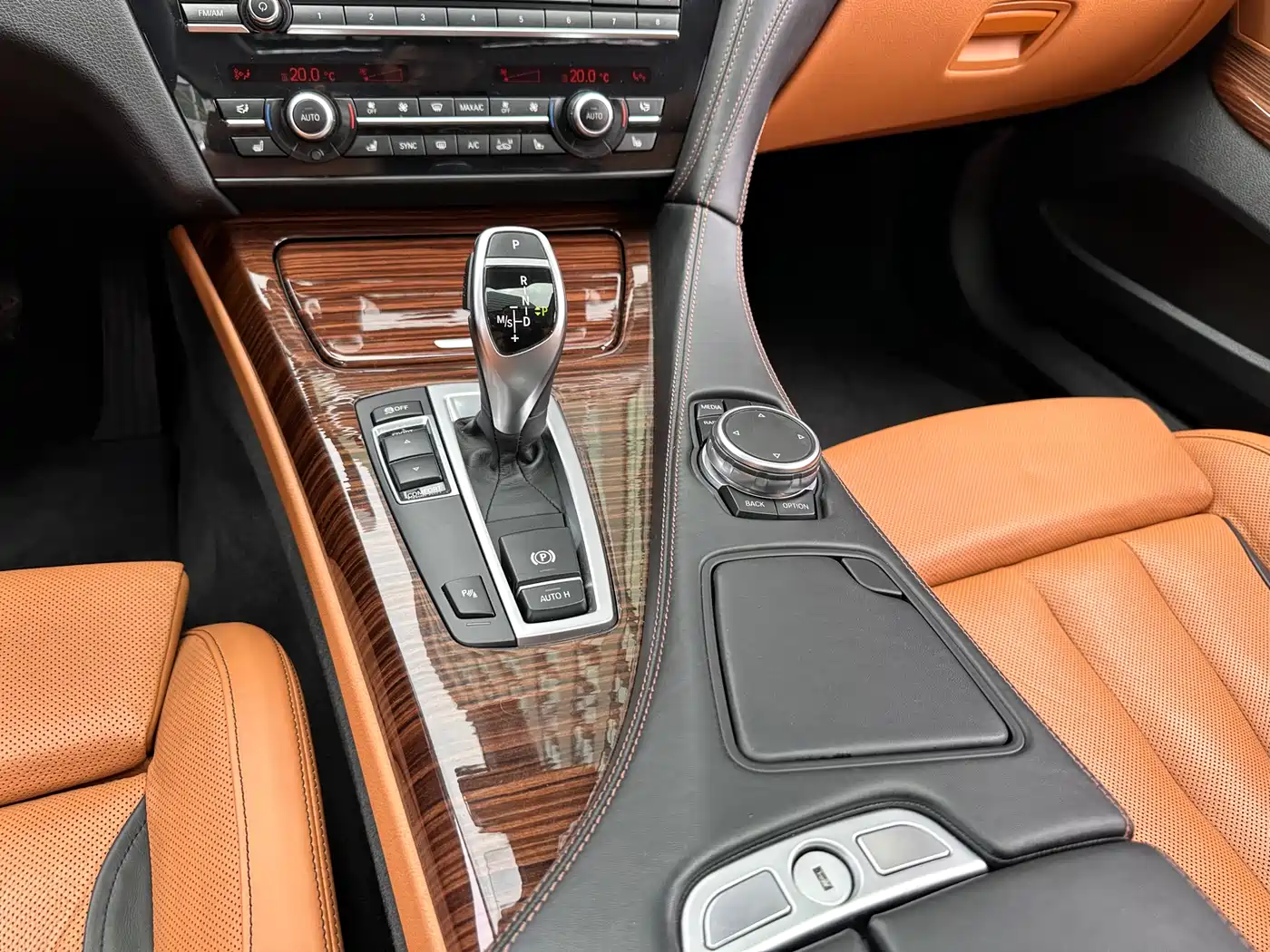 BMW 6 Series 2016 640i Gran Coupe фото 25