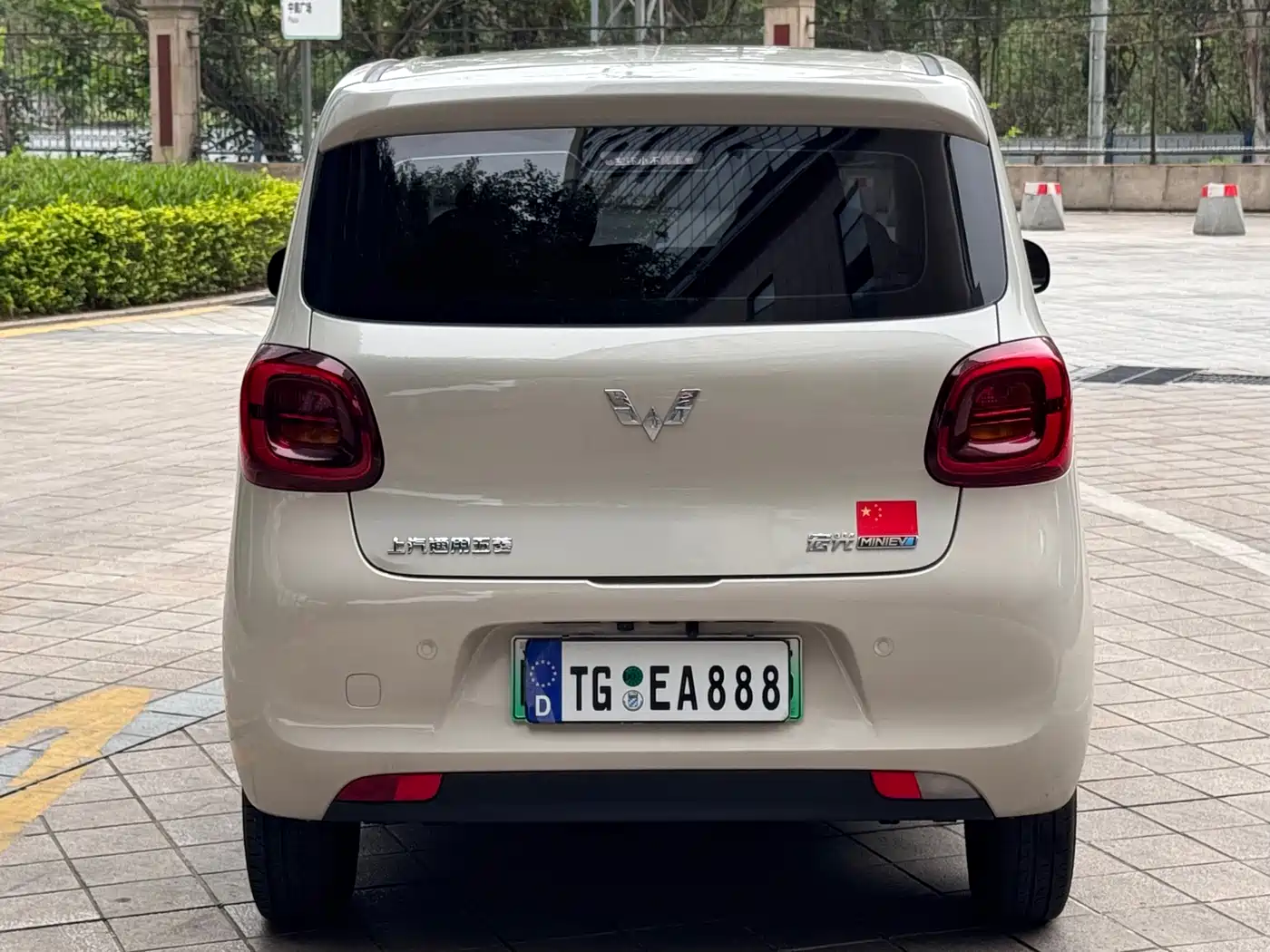 WULING AUTOMOBILE HONGGUANG MINIEV