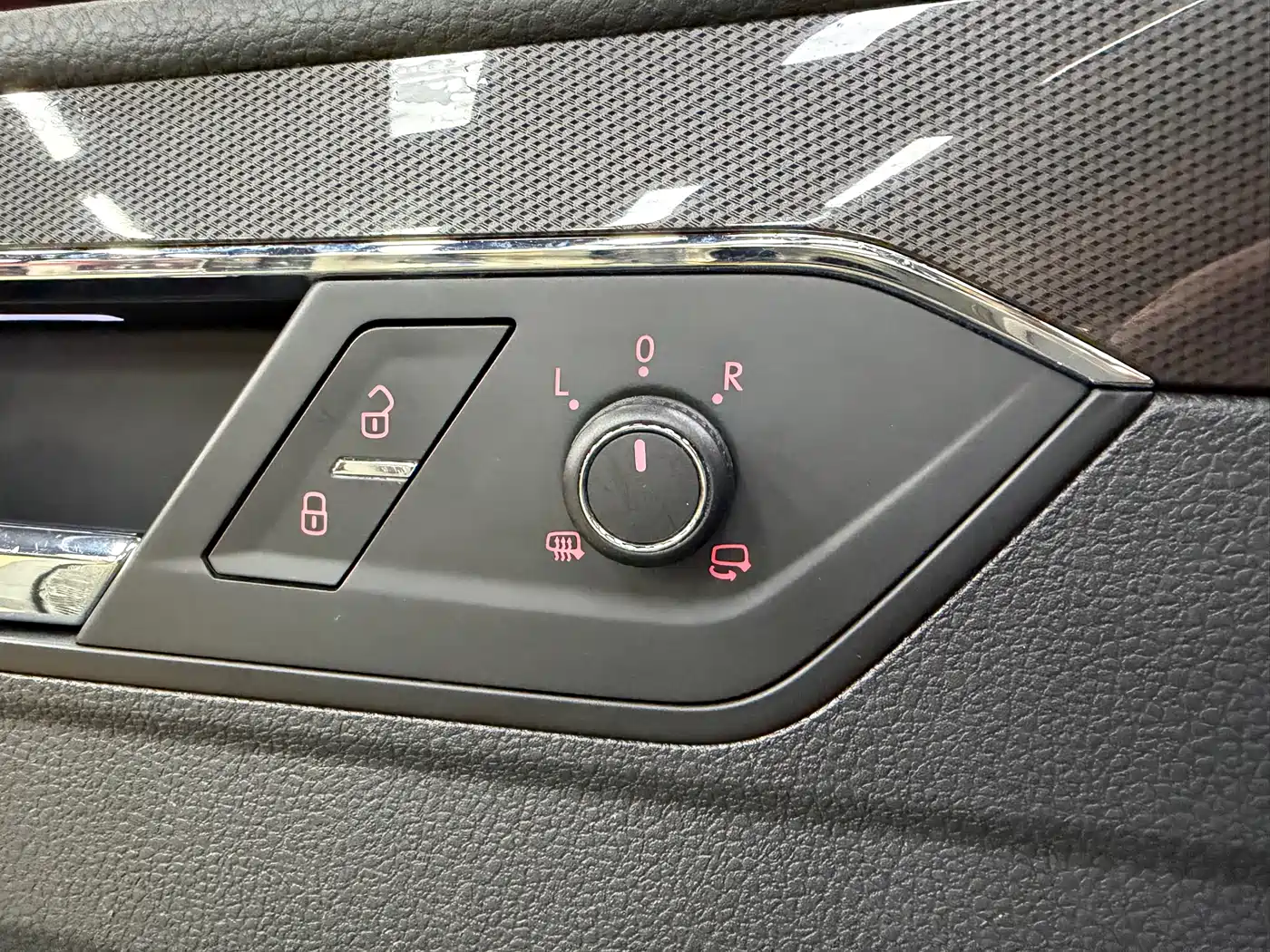 Volkswagen Passat 2016 Model 380TSI DSG Prestige Edition фото 11