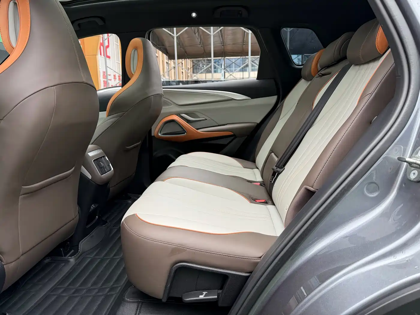 BYD Song Pro New Energy 2023 Champion Edition DM-i 110KM Surpassing Type фото 7