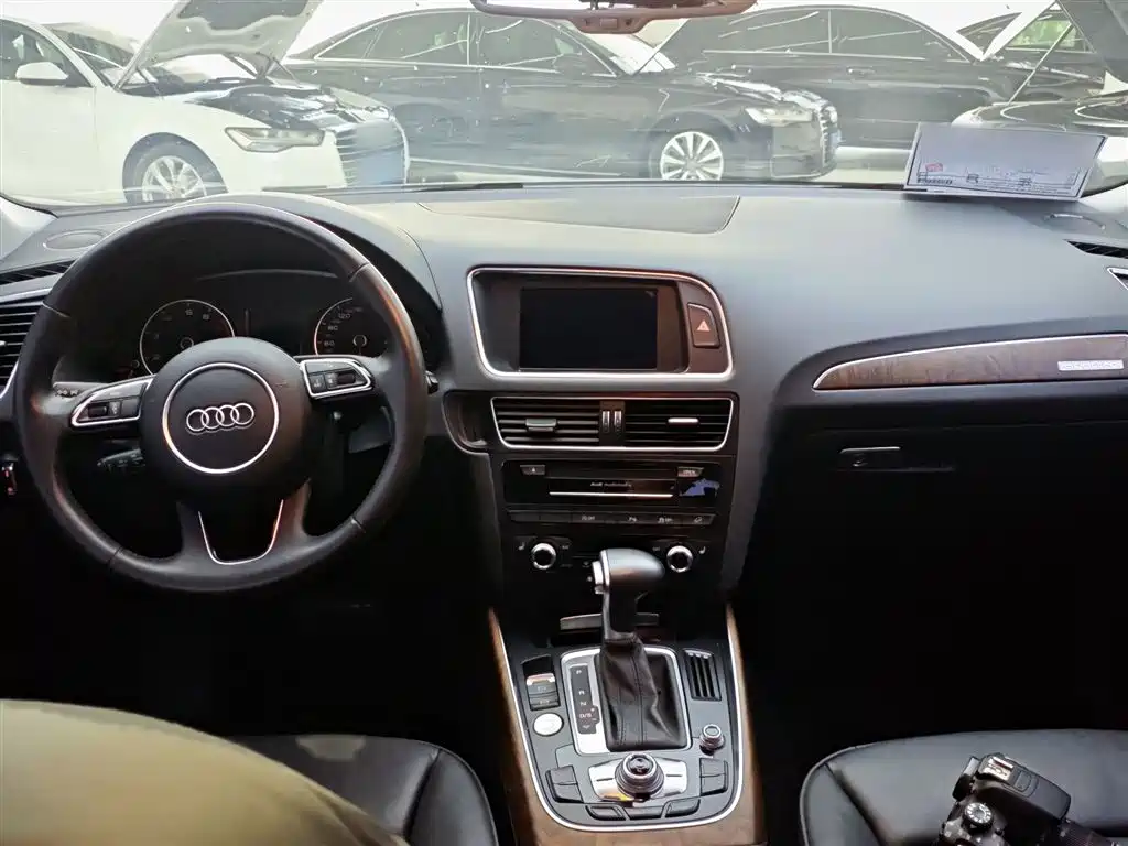 Audi Q5 2015 40 TFSI Comfort фото 9