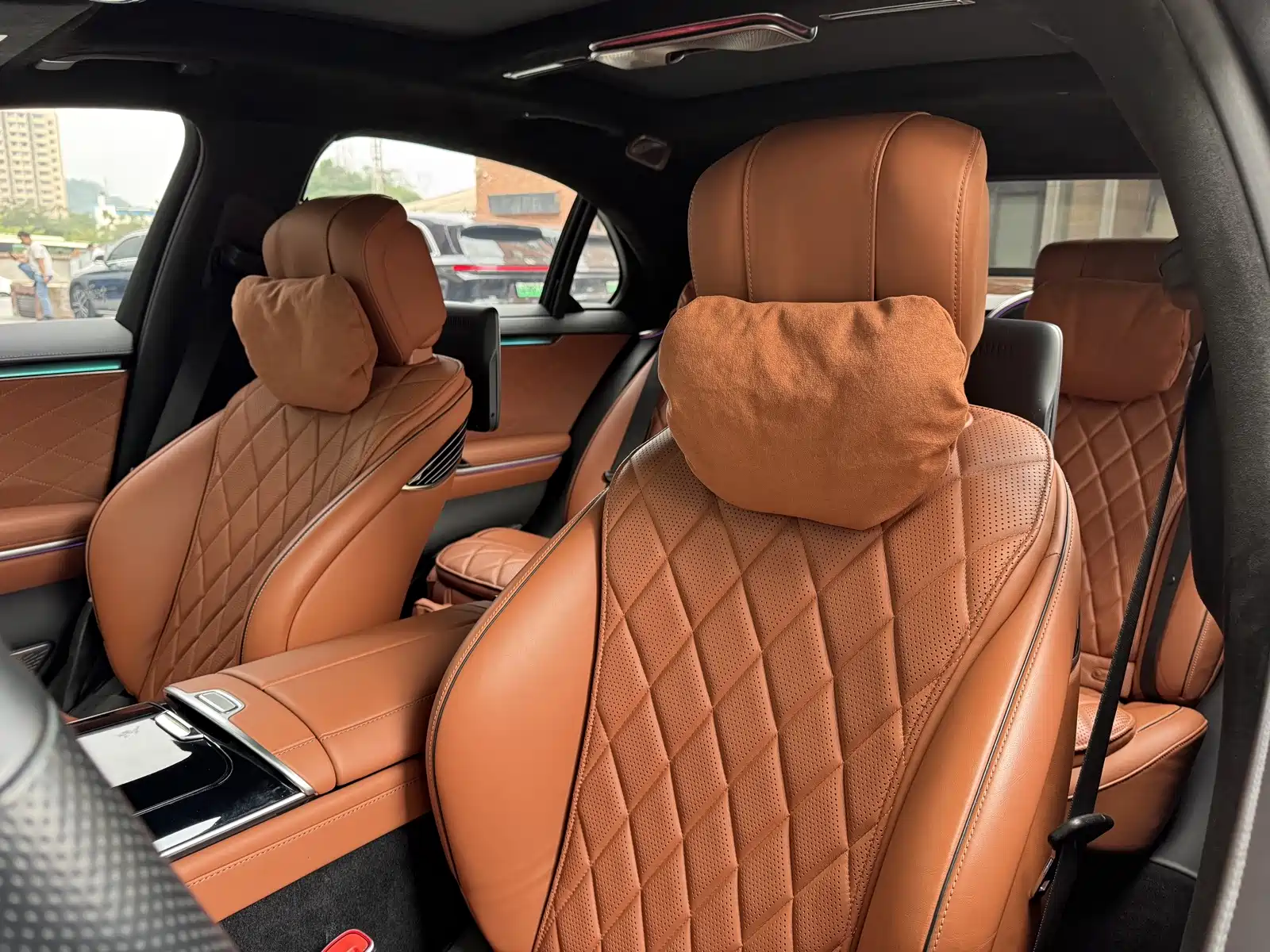 Фото 26 - Mercedes-Benz S-Class
