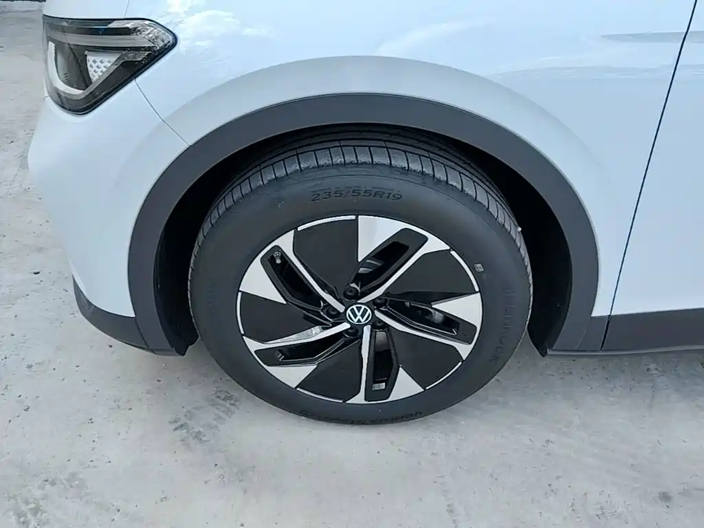 Volkswagen ID.4 CROZZ 2026 2025 Pure Enjoyment Edition