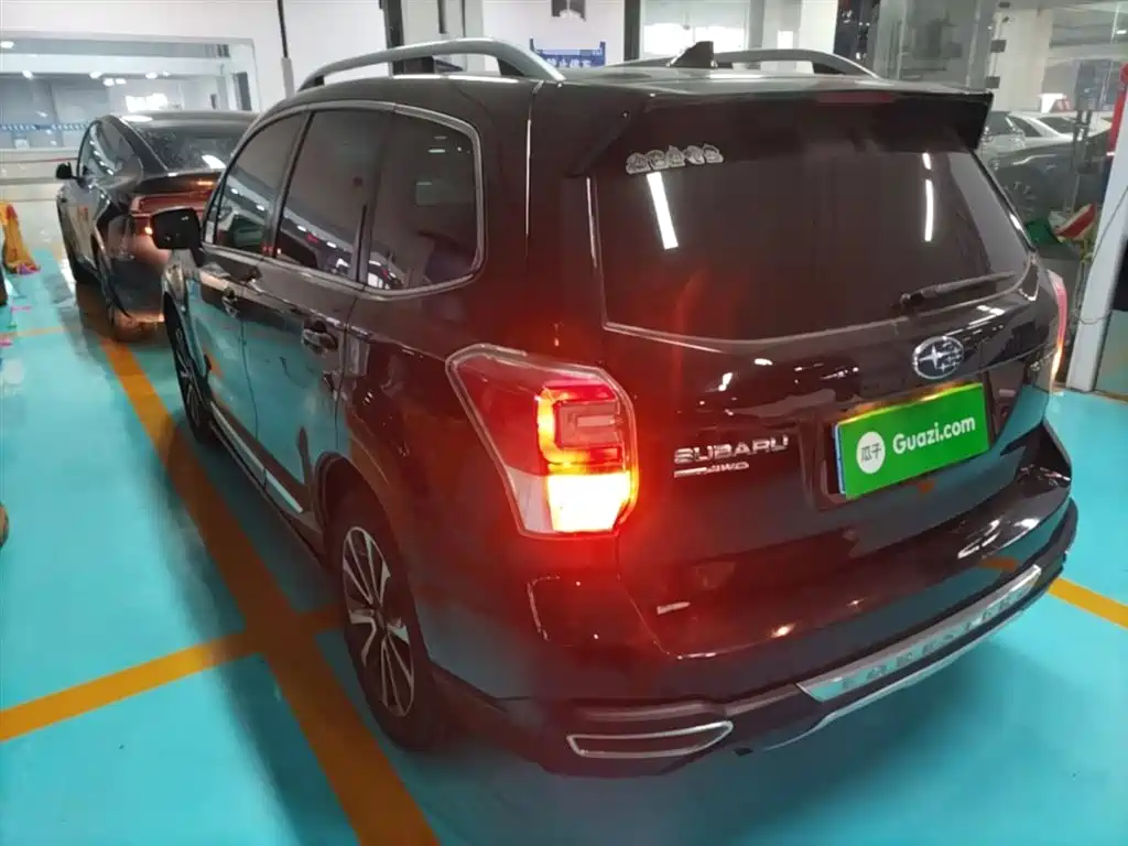 Subaru Forester 2016 2.0i Fashion Navigation Edition фото 5