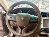 Photo 21 - Maserati Quattroporte