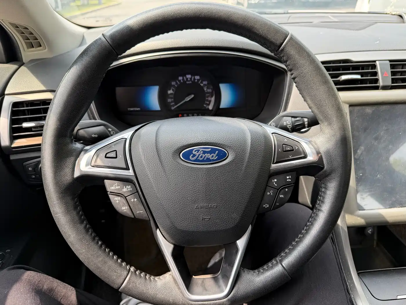 FORD MONDEO NEW ENERGY