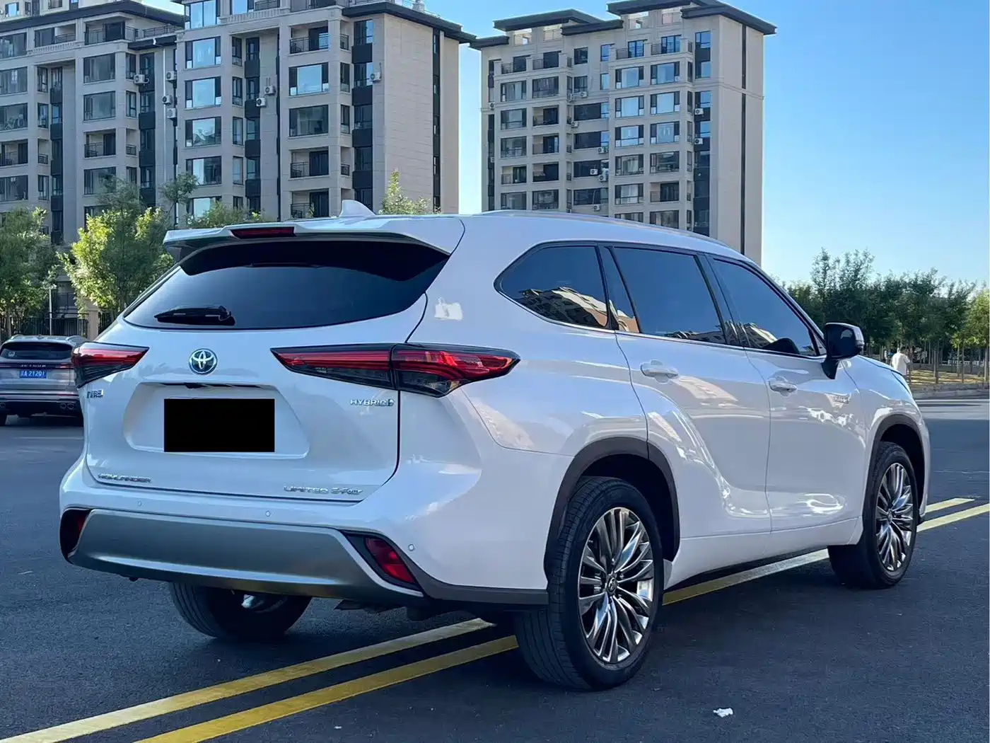 Фото 9 - Toyota Highlander