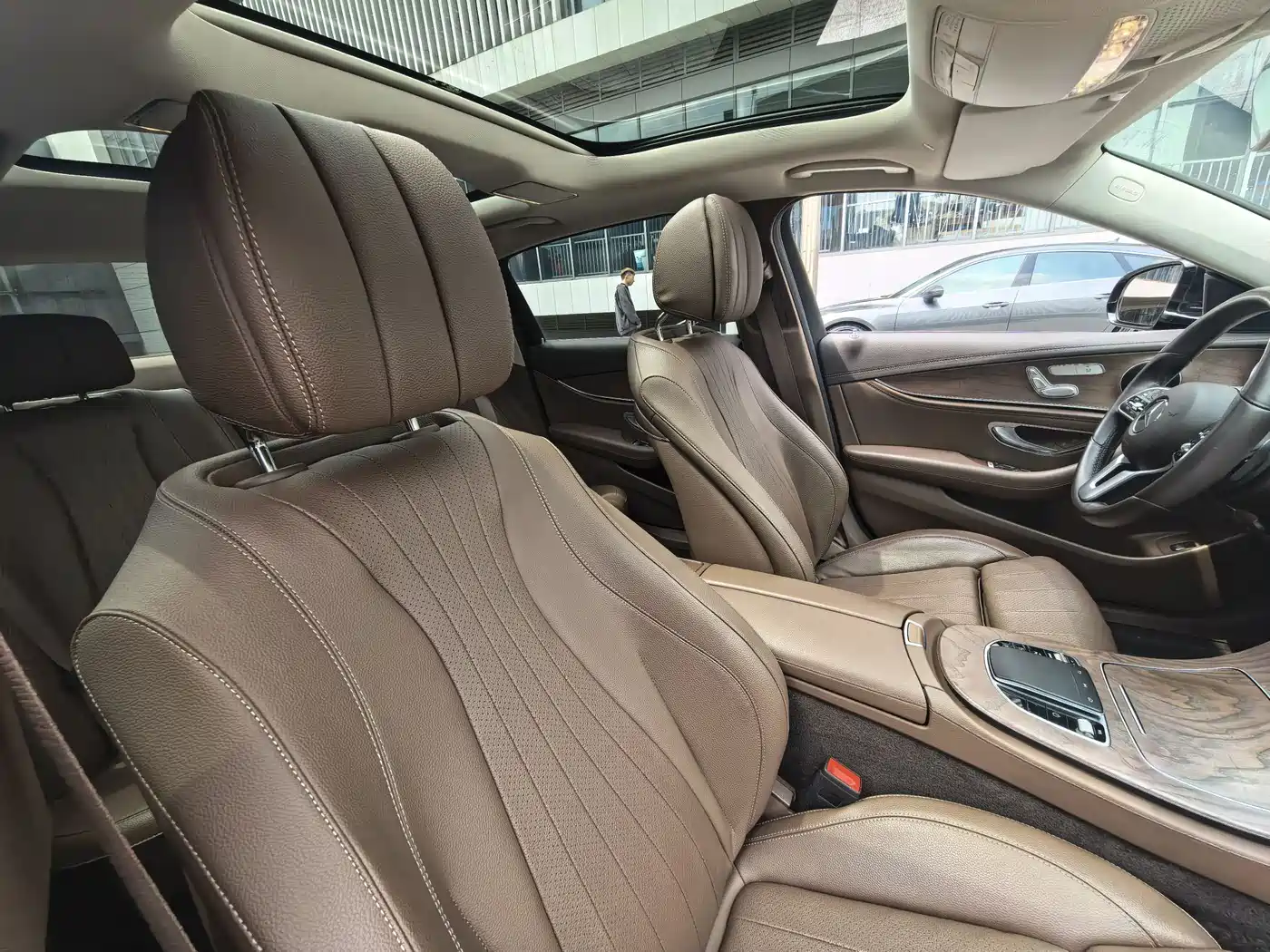 Mercedes-Benz E-Class 2020 E 260 L фото 18