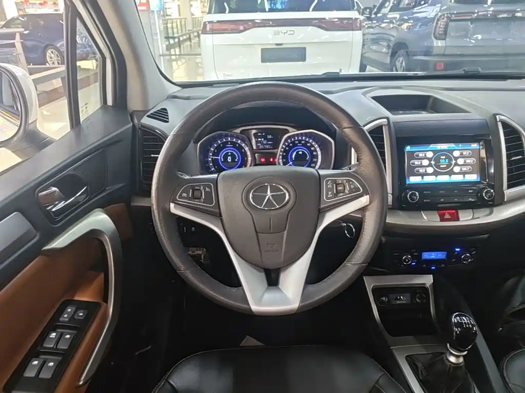 Фото 11 - JAC Refine S3