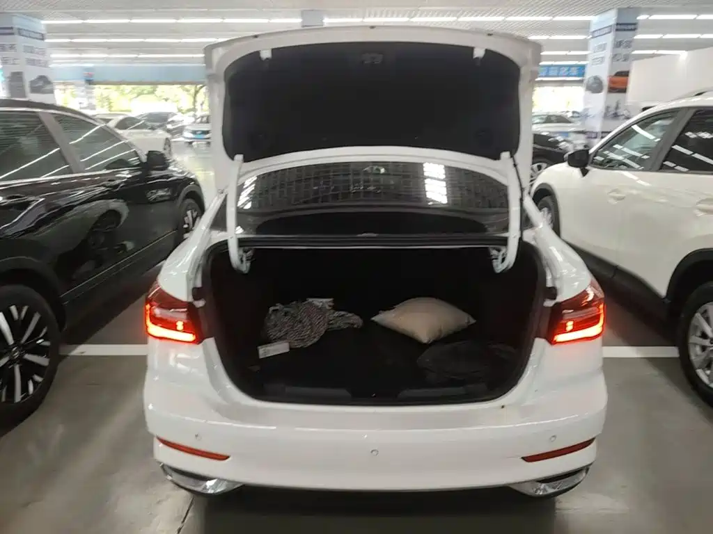 Ford Escort 2022 2021 1.5L Automatic Diamond Edition