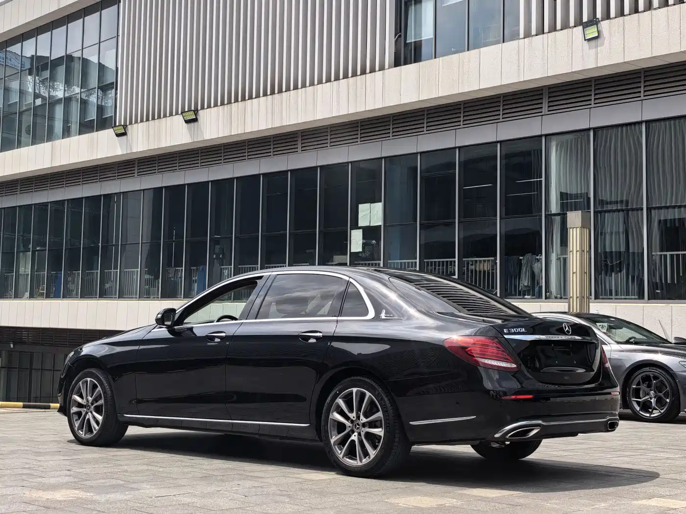 Mercedes-Benz E-Class 2020 E 260 L фото 22