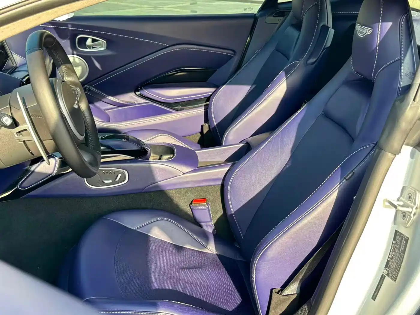 Aston Martin V8 Vantage 2021 2018 4.0T V8 Coupe
