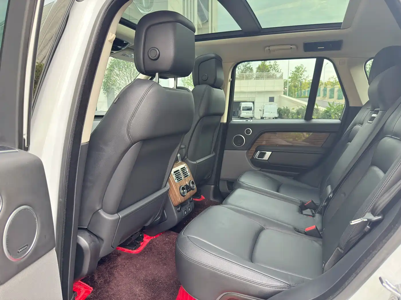 LAND ROVER RANGE ROVER