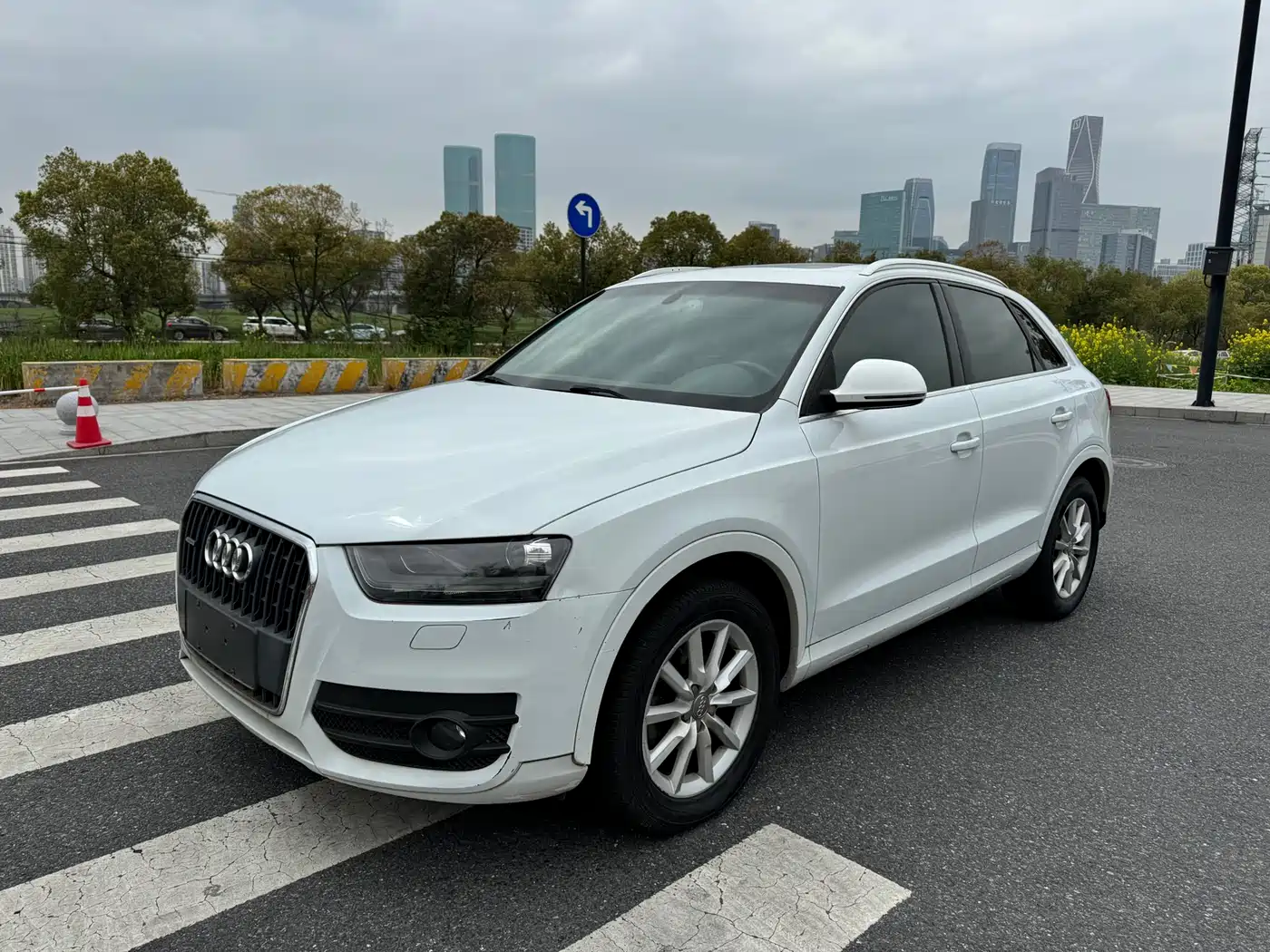 Audi Q3 2013 35 TFSI Progressive