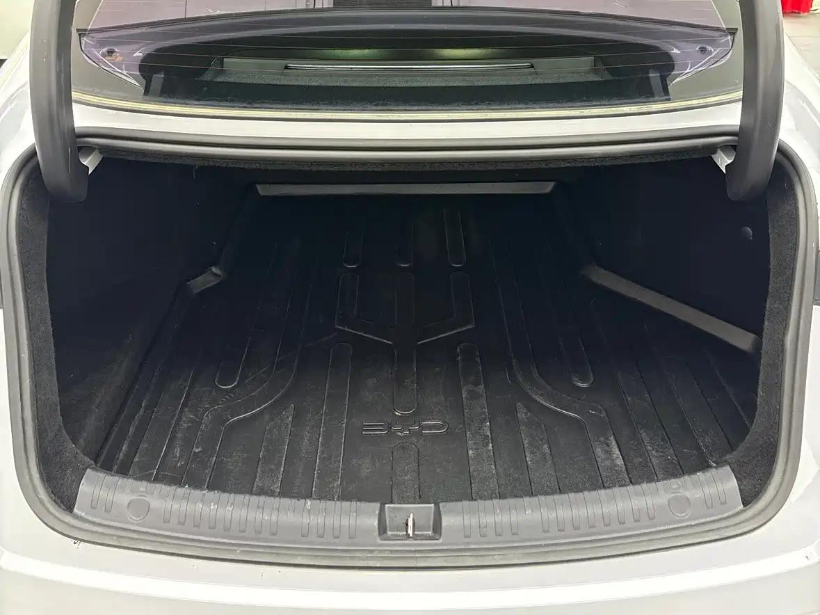 BYD SEAL 06 NEW ENERGY