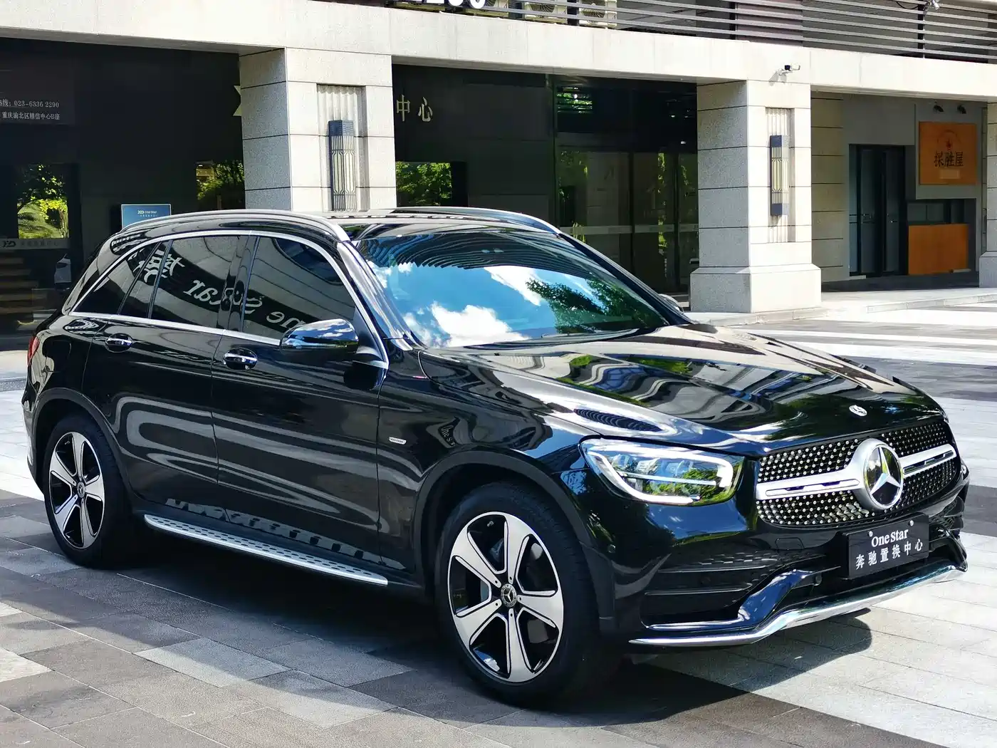 Mercedes-Benz GLC 2022 Facelift GLC 300 L 4MATIC Dynamic Collector's Edition фото 4