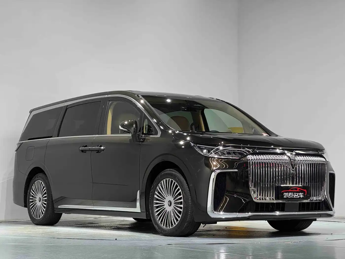 Voyah Auto Voyah Dreamer 2025 PHEV 4WD Kunpeng Premium Edition фото 4