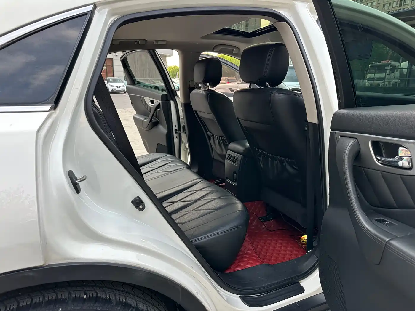 Infiniti FX 2013 FX37 Standard Edition фото 10