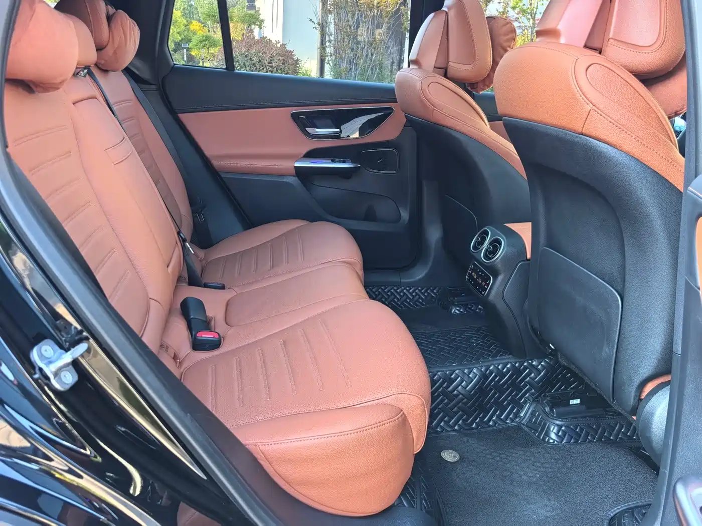 Mercedes-Benz GLC 2023 Facelift GLC 260 L 4MATIC Sport 5-Seater фото 20