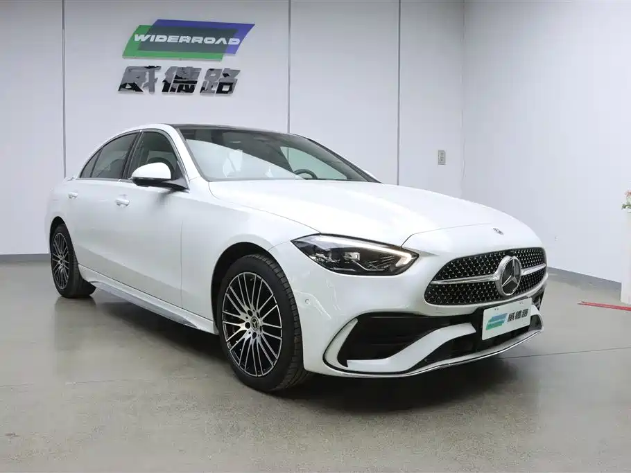 Mercedes-Benz C-Class 2023 Facelift C 260 L Sport Edition фото 4