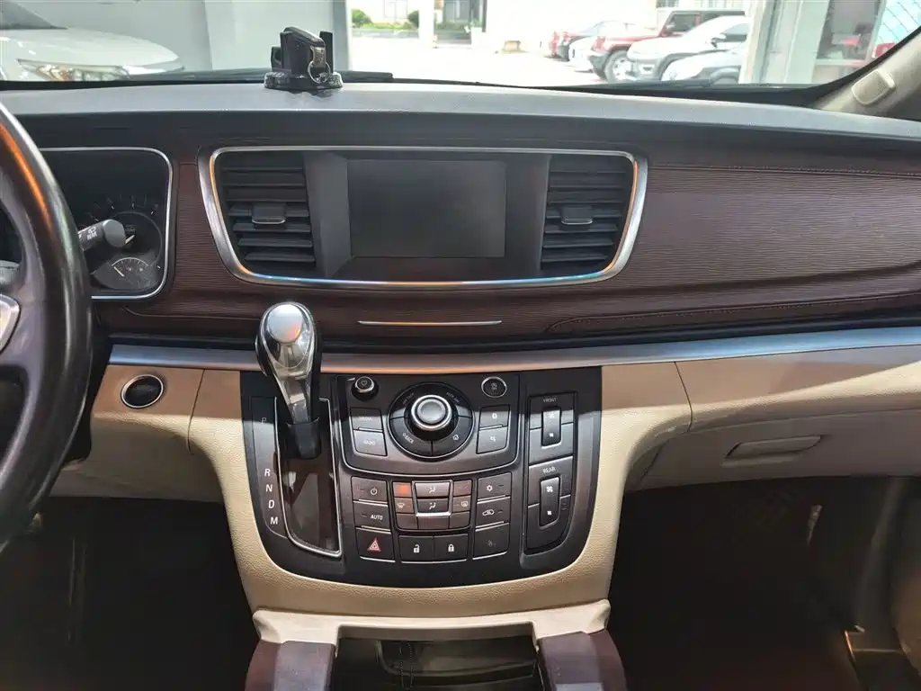 Buick GL8 2018 28T Luxury Model China VI фото 10