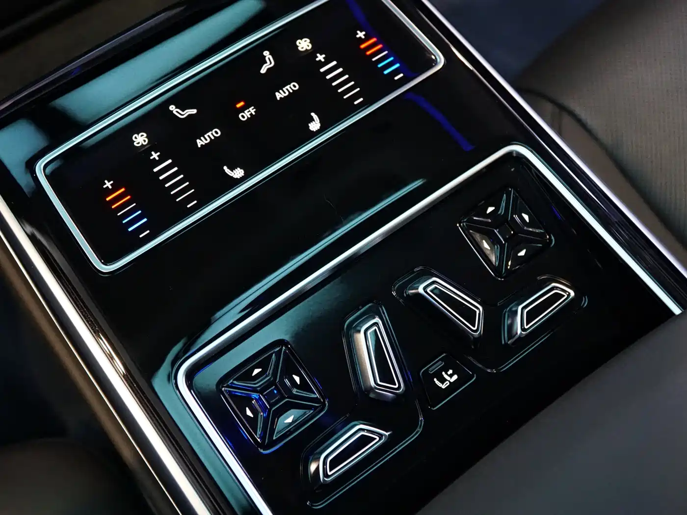 Audi A8 2022 A8L 50 TFSI quattro Comfort Collector's Edition фото 16