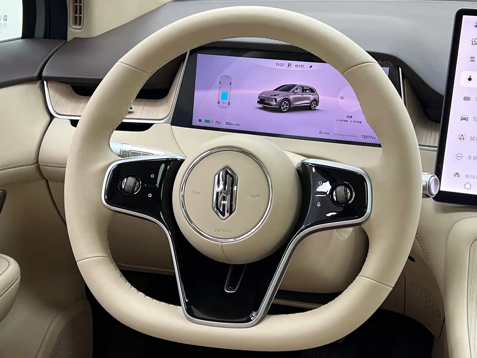 Photo 21 - Shangjie SUV