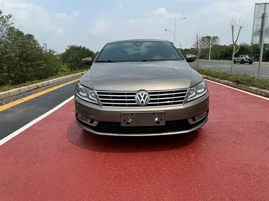 Volkswagen FAW-Volkswagen CC 2013 2.0TSI Ultimate фото 2
